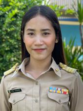 นางสาวปวีณา รอบแคว้น